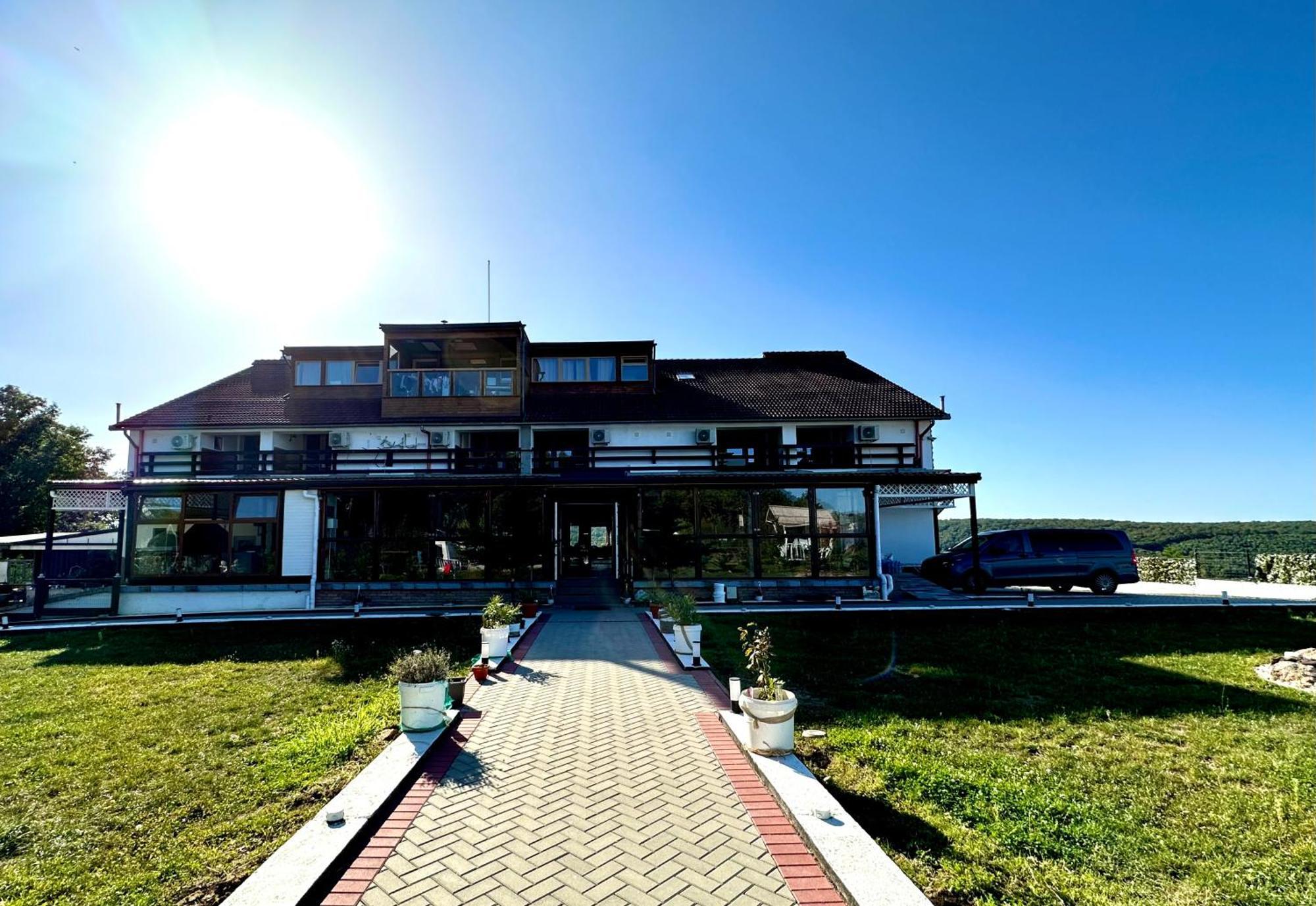 Marada Felix Hotel Hidişelul-de Sus Exterior foto